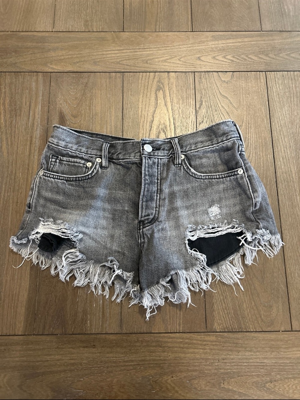 We The Free Gray Washed Distressed Frayed Hem Denim Shorts